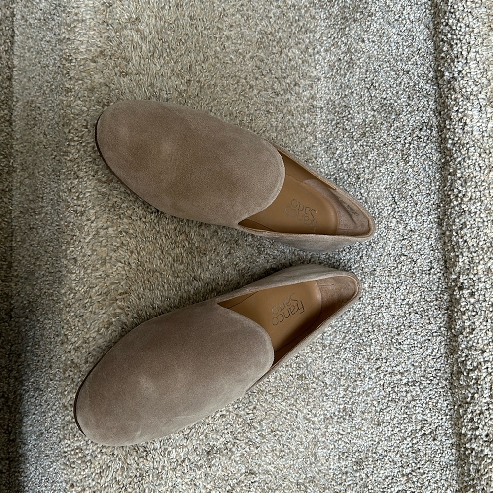 Franco Sarto nude color loafers